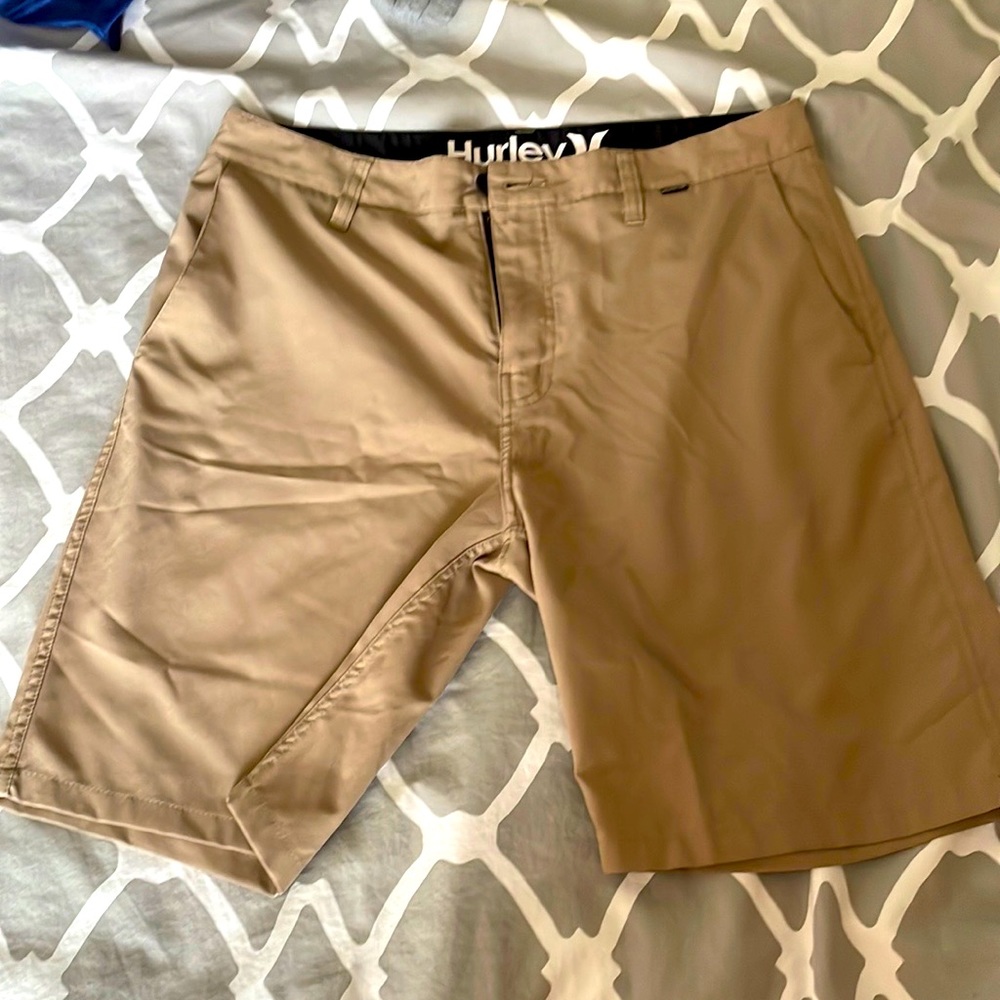 Mens large khaki Hurley shorts